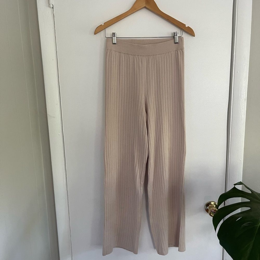 Abercrombie & Fitch High Rise Ribbed Bootcut Pant in Tan - Picture 2 of 8